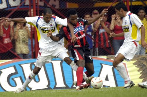 Fotografia de Luis Robayo - Galeria Fotografica: Ccuta Deportivo Vs. Deportivo Pasto - Foto: Ccuta Deportivo Vs. Deportivo Pasto