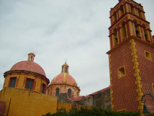 Fotografia de Fotografa Nueva - Galeria Fotografica: Mexico Colonia - Foto: El Campanario