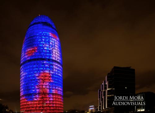 Fotografia de JORDI MORA AUDIOVISUALS - Galeria Fotografica: Barcelona de nit - Foto: Torre Agbar
