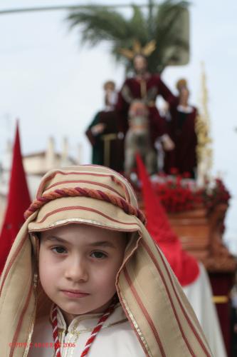 Fotografia de pipe caparros - Galeria Fotografica: Semana Santa de Linares 2006 - Foto: MIRADAS I