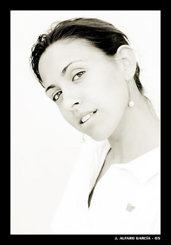 Fotografia de J. Alfaro Garc�a - fotograf�as - Galeria Fotografica: Retratos - Foto: Charo II