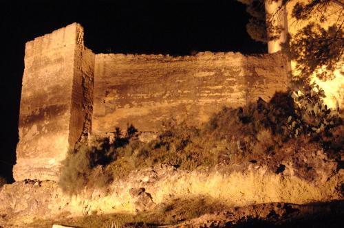 Fotografia de RAFA - Galeria Fotografica: Castillo de noche. - Foto: Antigua residencia								