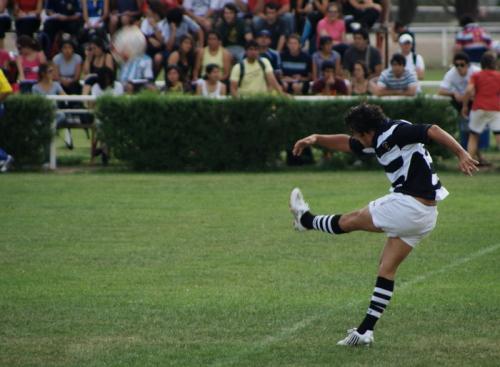 Fotografia de Pablo Gasparini - Galeria Fotografica: Rugby cordoba - Foto: patada						