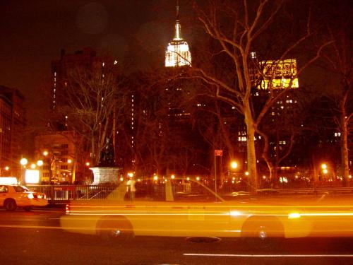 Fotografia de Carlos Prieto - Galeria Fotografica: Un lugar en el mundo - Foto: Taxi en las sombras