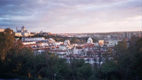 Fotografia de Alvaro H - Galeria Fotografica: Varios: naturaleza urbana y otros - Foto: Panormica de Madrid desde el Templo de Debod