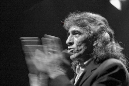 Fotografia de Mika de la Cruz - Galeria Fotografica: movimiento flamenco - Foto: 