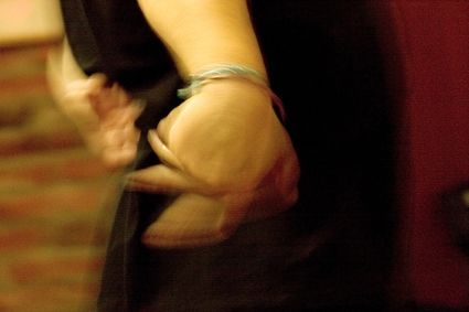 Fotografia de Mika de la Cruz - Galeria Fotografica: movimiento flamenco - Foto: mano