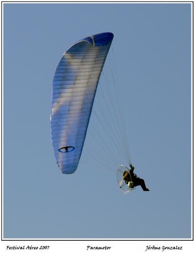 Fotografia de Fotografo amateur - Galeria Fotografica: La Merc - Foto: Paramotor