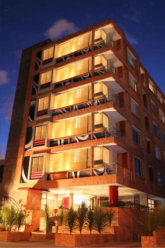 Fotografia de JANG LHO & CO - Galeria Fotografica: ARQUITECTURA Y DECORACION - Foto: FACHADA HOTEL 104 ART SUITES