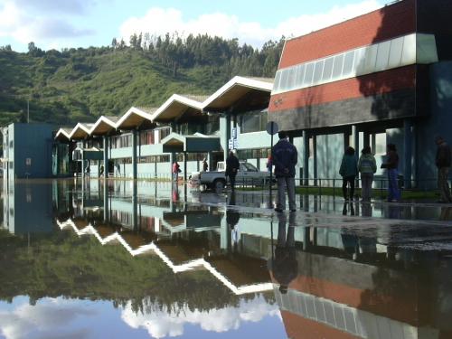 Fotografia de Psicofotografia - Galeria Fotografica: Inundaciones 2006 Concepcin - Foto: Terminal de buses