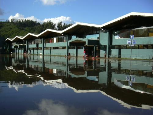 Fotografia de Psicofotografia - Galeria Fotografica: Inundaciones 2006 Concepcin - Foto: tERMINAL DE BUSES 2