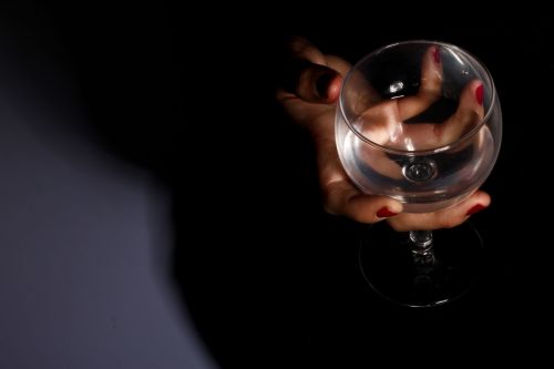 Fotografia de Chess - Galeria Fotografica: Un vestido y una copa - Foto: 