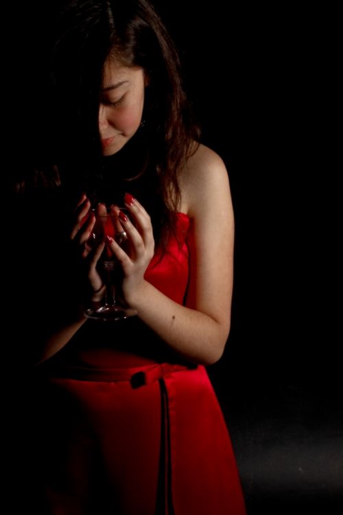 Fotografia de Chess - Galeria Fotografica: Un vestido y una copa - Foto: 
