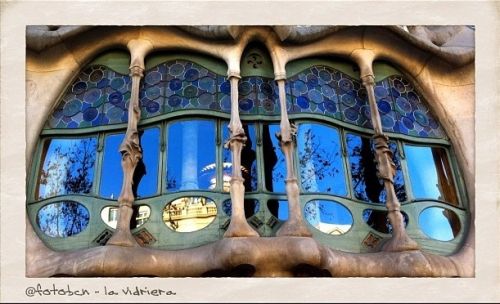 Fotografia de fotobcn - Galeria Fotografica: Edificios - Foto: La ventana