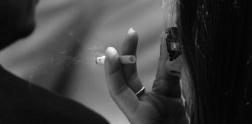 Fotografia de imatgine.com - Galeria Fotografica: Algunas fotos en b/n - Foto: Fumando