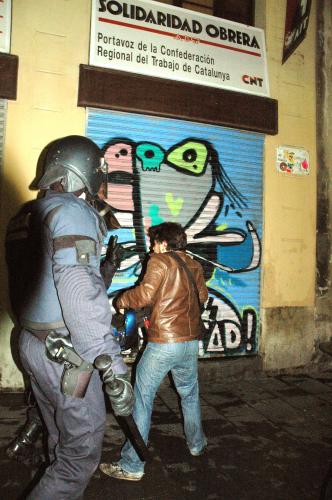 Fotografia de Jordi Sabater - Galeria Fotografica: macrobotellon barcelona - Foto: 