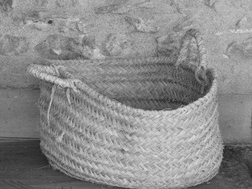 Fotografia de josenohales - Galeria Fotografica: los columpios - Foto: capazo de mimbre