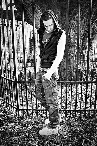 Fotografia de Ana M (miss cheshire) - Galeria Fotografica: Fashion shoots - Foto: Gothic park shoot