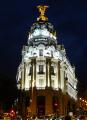 Foto de  enzo - Galería: madrid madrid por la noche - Fotografía: edificio de la calle gran via de madrid