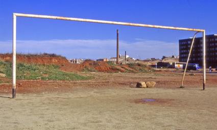Fotografia de J. A. Carmona - Galeria Fotografica: Xemeneies de Sabadell - Foto: Ca l'Estruch 1989