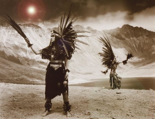 Fotografia de Sergio Loman - Galeria Fotografica: Coleccin SEXTO SOL - Foto: Ceremonia al fin delQuinto Sol