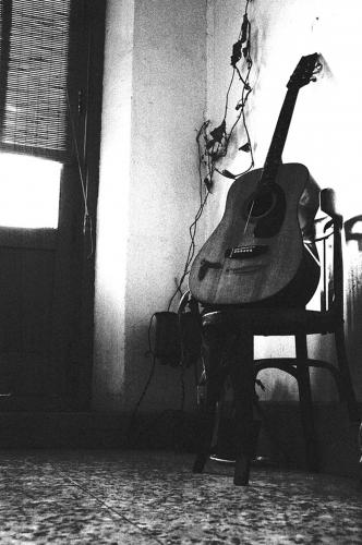 Fotografia de memorias - Galeria Fotografica: memorias perdias - Foto: caja vacia, alma rota