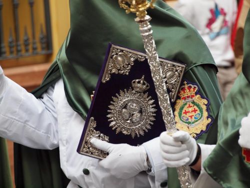 Fotografia de maveric - Galeria Fotografica: Semana Santa - Foto: Libro de regla de la Esperanza