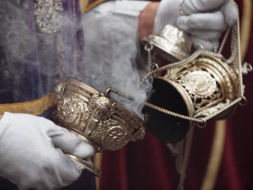 Fotografia de maveric - Galeria Fotografica: Semana Santa - Foto: Cargando el incensario