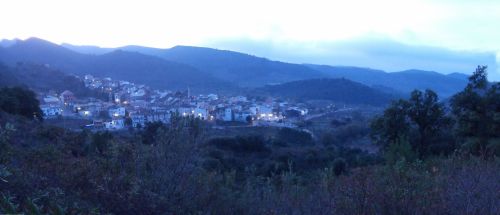 Fotografia de lekeleke - Galeria Fotografica: variadas - Foto: amanece en Chovar