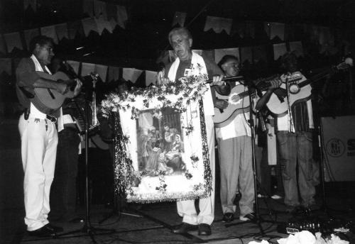 Fotografia de Paulo Rezende - Galeria Fotografica: Entre o Cu e a Terra - Foto: Folia de Reis - Uberaba-Brasil