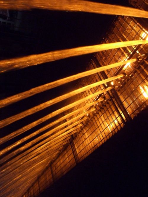 Fotografia de Angela Alexandra - Galeria Fotografica: Ciudad de fuego - Foto: Paredes