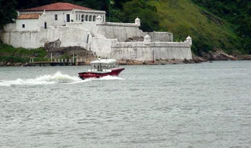 Fotografia de neusa - Galeria Fotografica: JANELA PRIVILEGIADA - Foto: FORTALEZA DA BARRA- SANTOS- SP