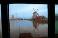 Fotos de Lester Paredes -  Foto: Holanda - El Molino a traves de la ventana