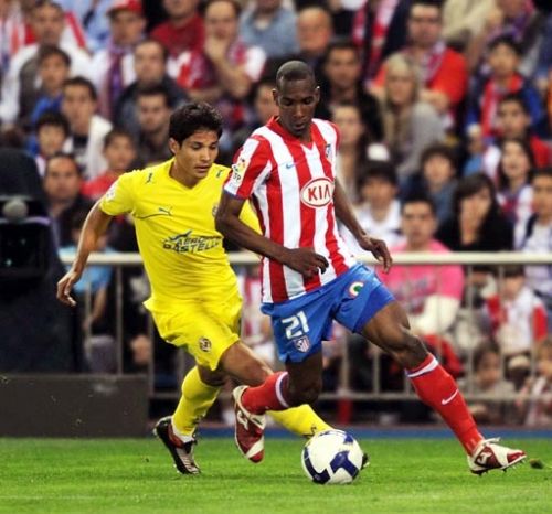 Fotografia de PhotosGeni - Galeria Fotografica: Atletico de Madrid-Villarreal 15-3-2009 - Foto: Perea
