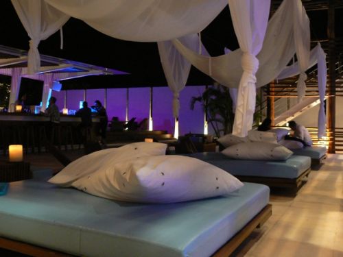 Fotografia de Oswaldo Villasuso - Galeria Fotografica: Fashion - Foto: Hotel basico