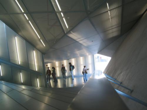 Fotografia de ester_ - Galeria Fotografica: �como puedo mejorar? - Foto: casa da musica-oporto