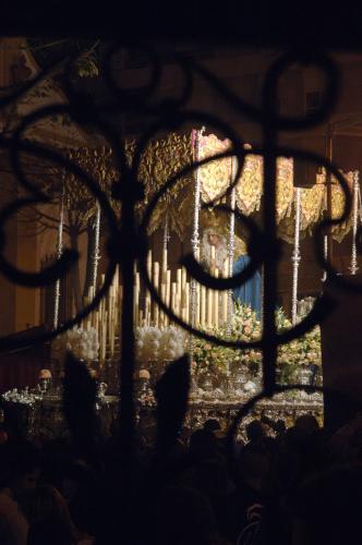 Fotografia de Marcos Moreno Fotgrafo - Galeria Fotografica: Mi pasin: Semana Santa Andaluza - Foto: La Virgen del Amor