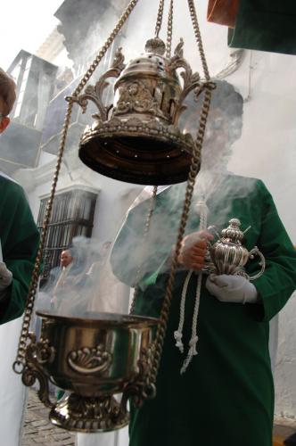Fotografia de Marcos Moreno Fotgrafo - Galeria Fotografica: Mi pasin: Semana Santa Andaluza - Foto: Olor, incienso