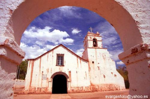 Fotografia de Artes Visuales - Galeria Fotografica: Paisajes del Norte de Chile - Foto: Iglesia de San Pedro de Atacama