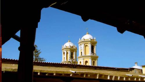 Fotografia de Marco Meja - Galeria Fotografica: Objetos - Foto: Iglesia San Pedro - Lambayeque								