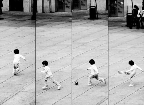 Fotografia de sercas72 - Galeria Fotografica: Arquitectura - Foto: Nio jugando