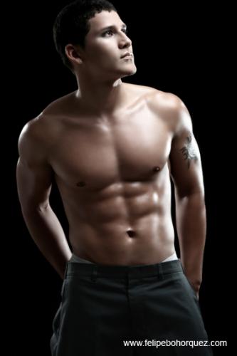 Fotografia de Felipe Bohorquez - Galeria Fotografica: fashion - Foto: male model portrait