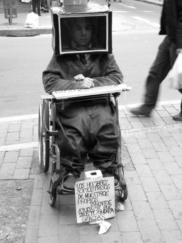 Fotografia de Andrei Roa Saboya - Galeria Fotografica: personajes - Foto: Prisionero