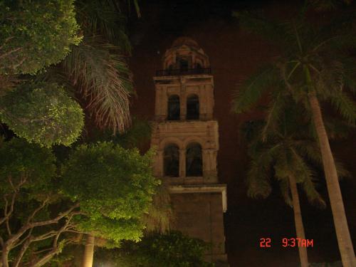 Fotografia de ALFREDO VELASCO - Galeria Fotografica: Rostro de los edificios - Foto: Edificios nocturnos II