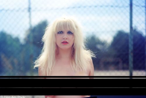 Fotografia de adolescente fluorescente - Galeria Fotografica: OWN. - Foto: 