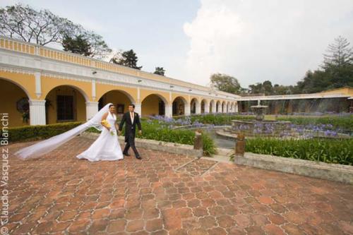 Fotografia de Claudio - Galeria Fotografica: FOTOGRAFIA BODA GUATEMALA 2 - Foto: CLAUDIO VASQUEZ BIANCHI ALM03
