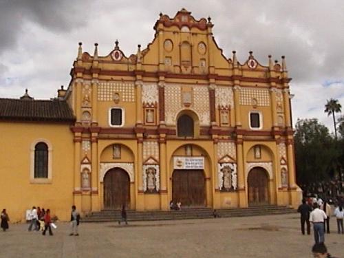 Fotografia de ALFREDO VELASCO - Galeria Fotografica: viajando por mexico - Foto: IGLESIA II