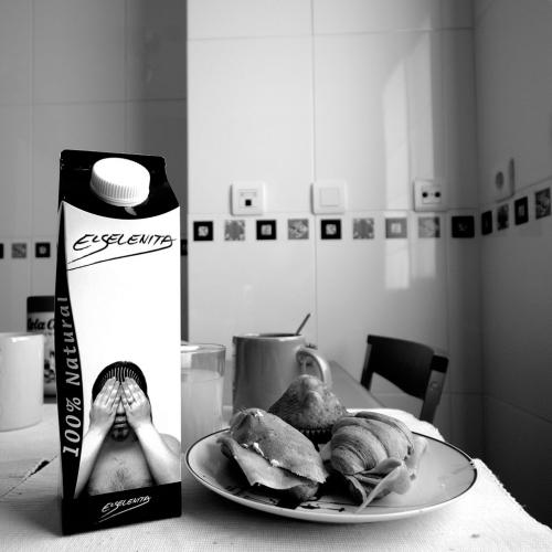 Fotografia de El Selenita - Galeria Fotografica: Publishing - Foto: Desayuno