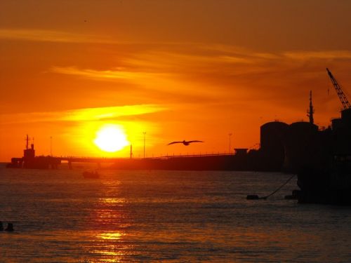 Fotografia de aguilanegratkd - Galeria Fotografica: aqua y tempestad. - Foto: 