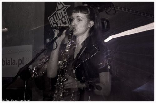 Fotografia de Pawel - Galeria Fotografica: Las bandas - Foto: Vespa